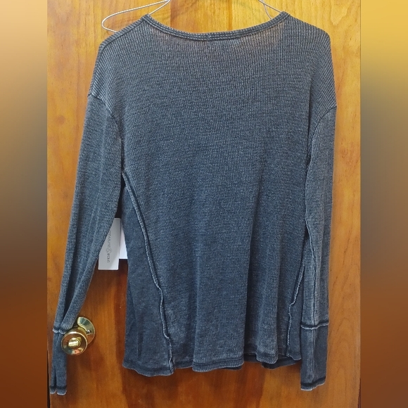 Treasure & Bond Women's Washed Henley in Black, Size S - Picture 10 of 16